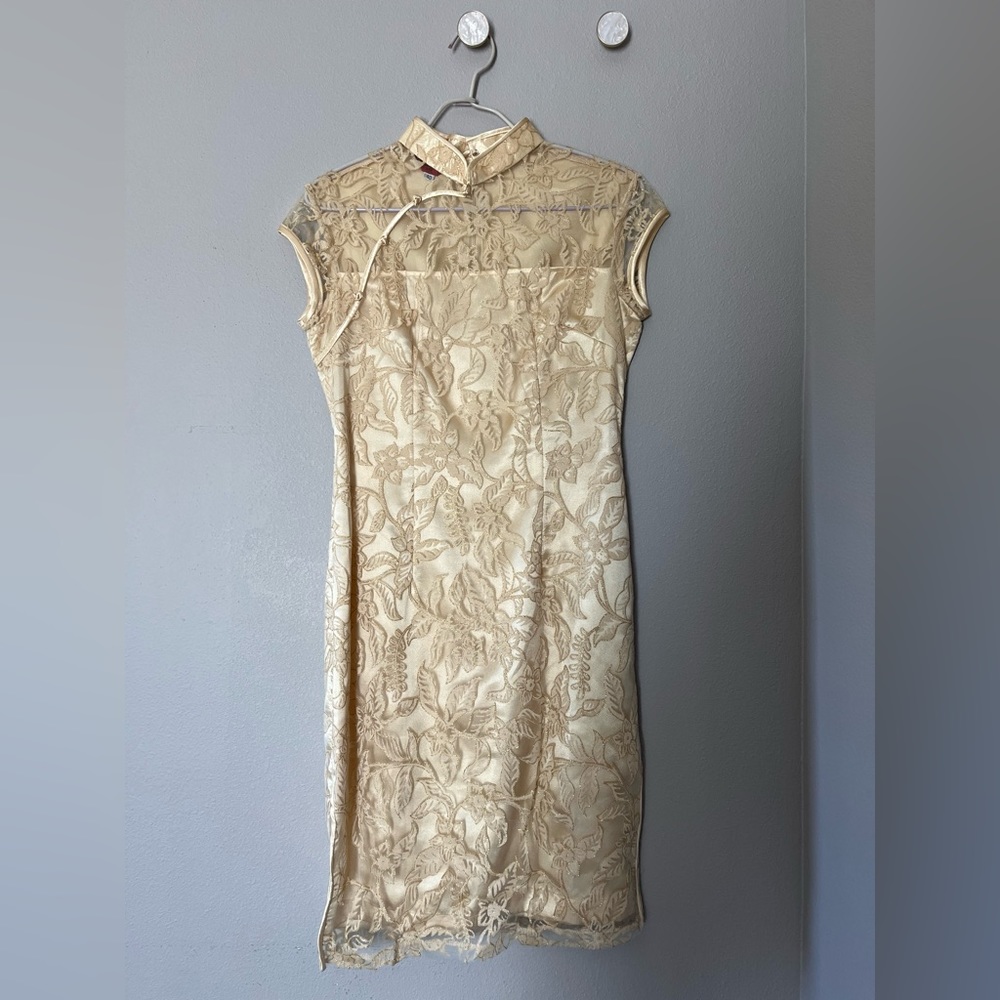 Gold color chinese dress Qi Pao